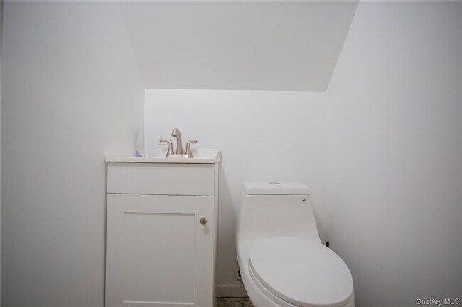 Building Photo - 76 Clayton Ave