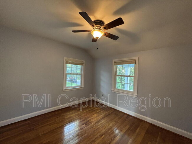 Building Photo - 8710 Maywood Ave
