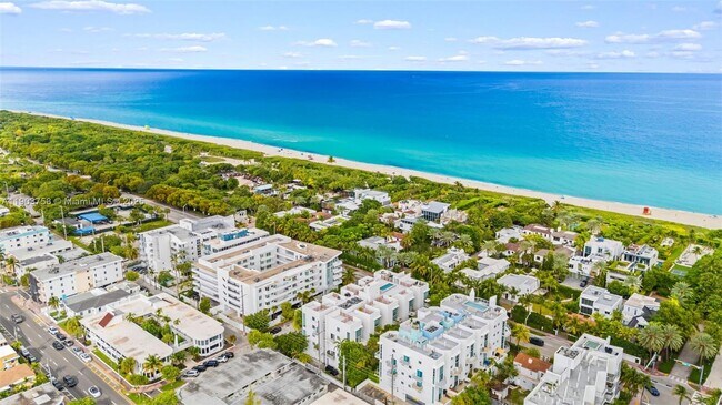 Building Photo - 7744 Collins Ave