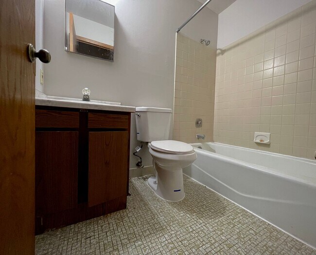 Building Photo - Chester Estates