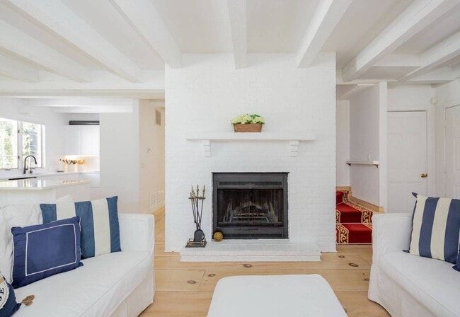 Building Photo - 57 Osborne Ln