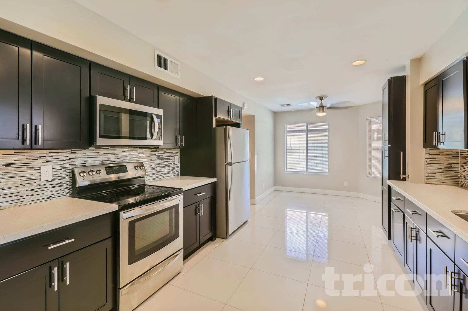 Building Photo - 2613 N 89th Dr