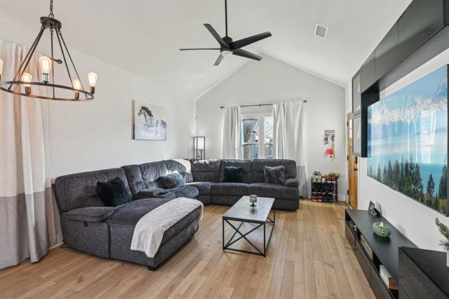 Building Photo - 1607 E Terrell Ave