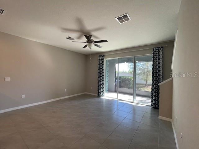 Building Photo - 5447 Dragonfly Dr