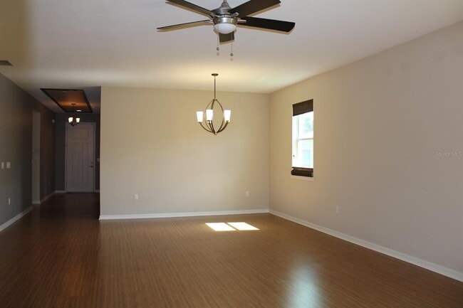 Building Photo - 10169 Winding River Rd