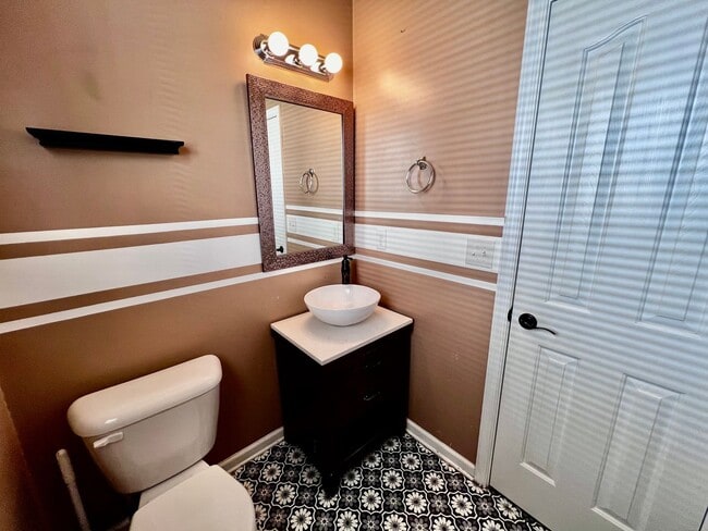 Building Photo - 3 bedroom home in sought after Whitaker Place, Virginia Beach