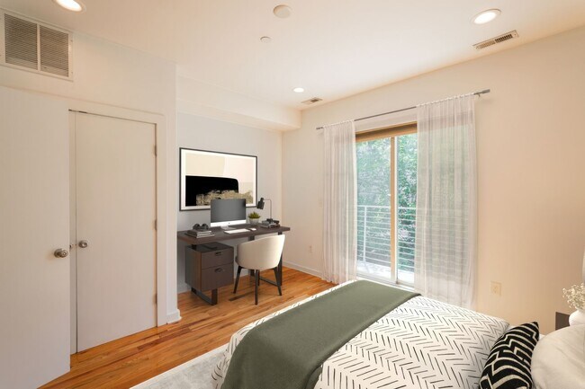 Building Photo - 1642 N Marshall St