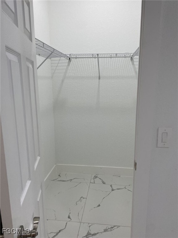 Building Photo - 1119 Colonial St E