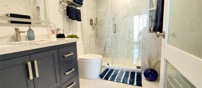 Building Photo - 170 SE 14th St