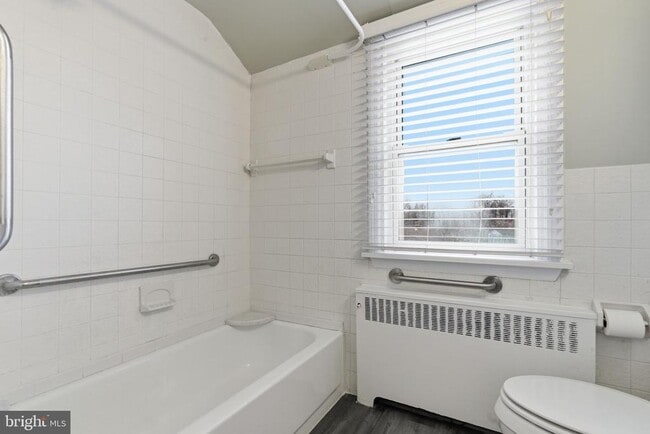 Building Photo - 181 Friendship Rd