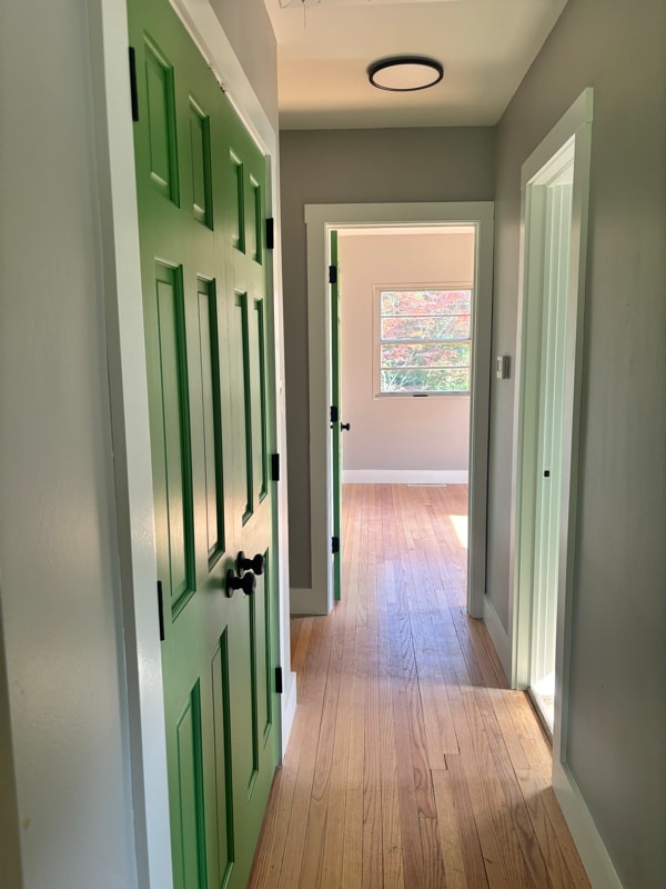 Building Photo - 2514 E 5th St