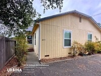 Building Photo - Charming Midtown Petaluma 2BD Duplex w/ Fenced Yard
