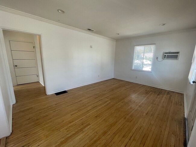 Building Photo - 5959 Troost Ave