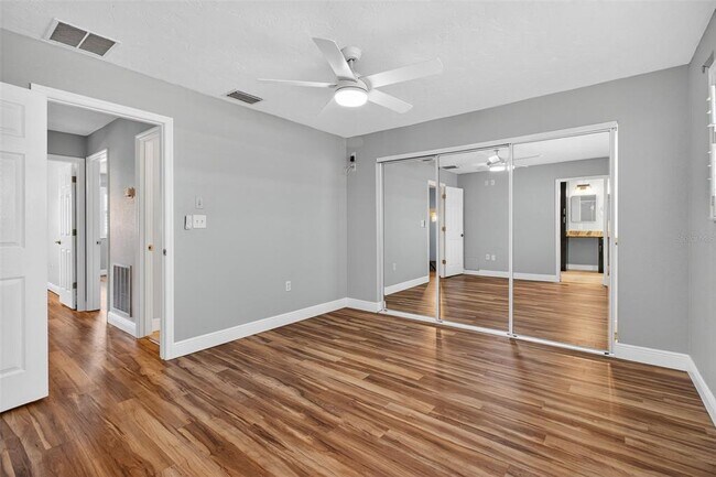 Building Photo - 6660 Cape Hatteras Way NE