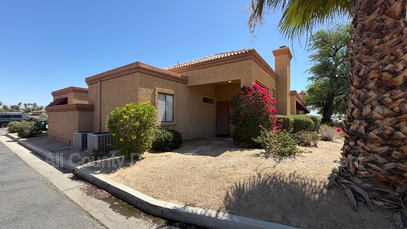 Building Photo - 74350 Magnesia Falls Dr