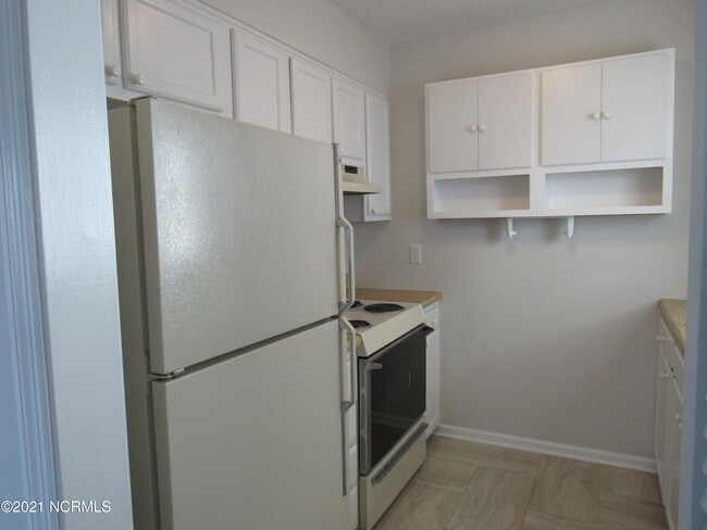 Building Photo - 314 Bracken Pl