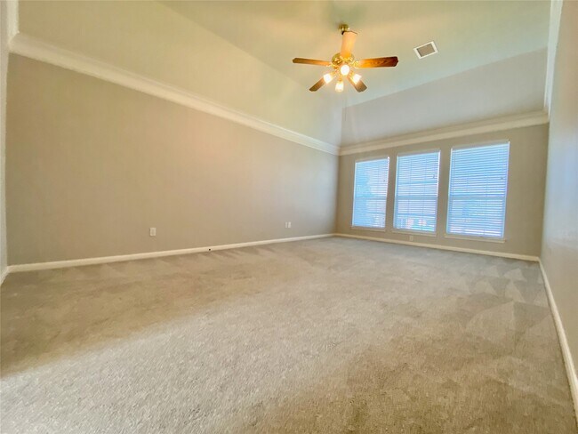 Building Photo - 6315 Holly Canyon Ct