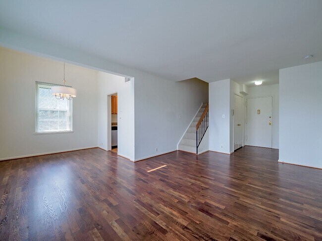 Building Photo - 3940 Langley Ct NW