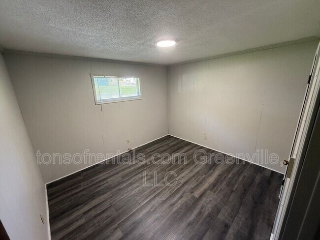 Building Photo - 133 Pleasant Dr