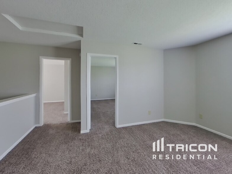 Building Photo - 10823 Firefly Cir