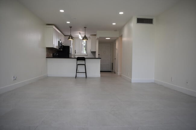 Building Photo - 4381 Trevi Ct