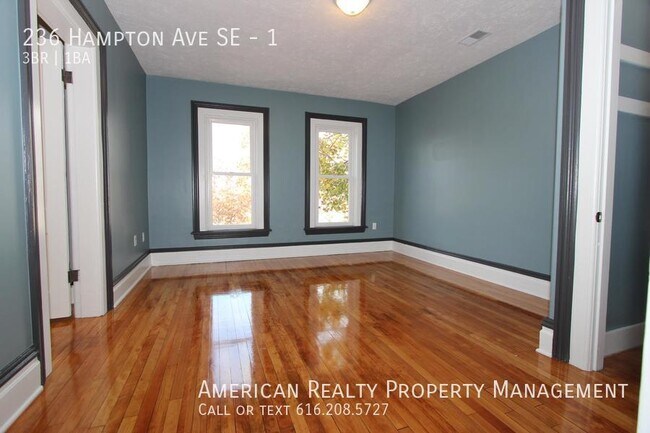 Building Photo - 236 Hampton Ave SE