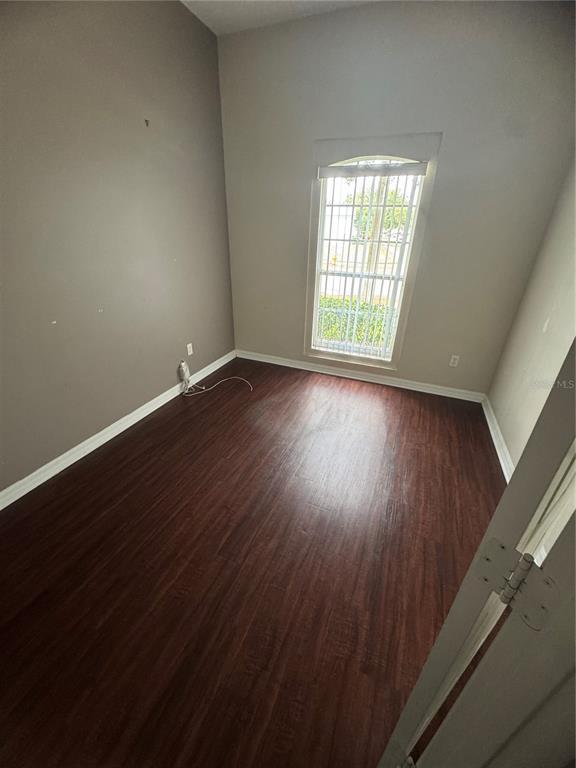 Building Photo - 648 Lockbreeze Dr