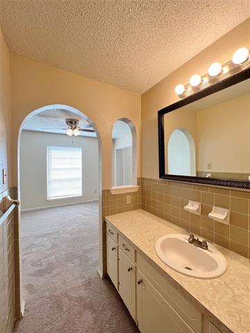 Building Photo - 100 Comanche Ct