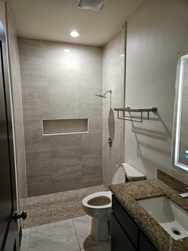 Building Photo - 2907 Clark Blvd