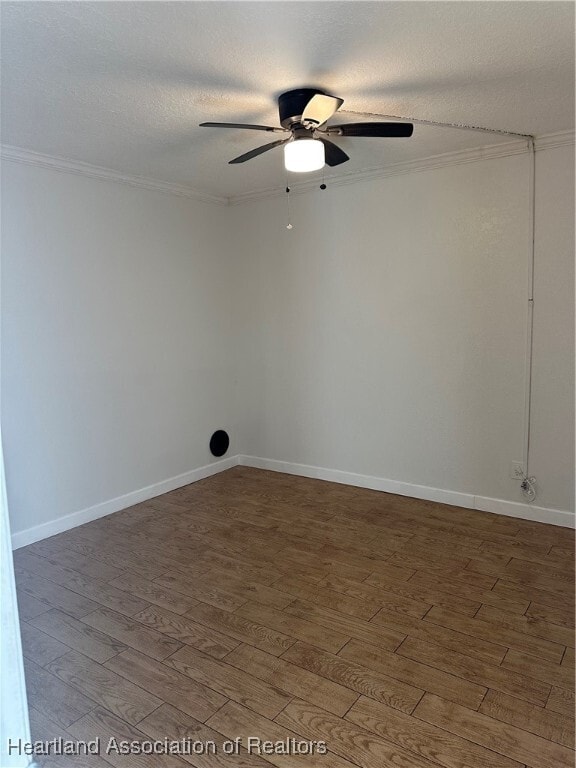 Building Photo - 2131 Lakeview Dr