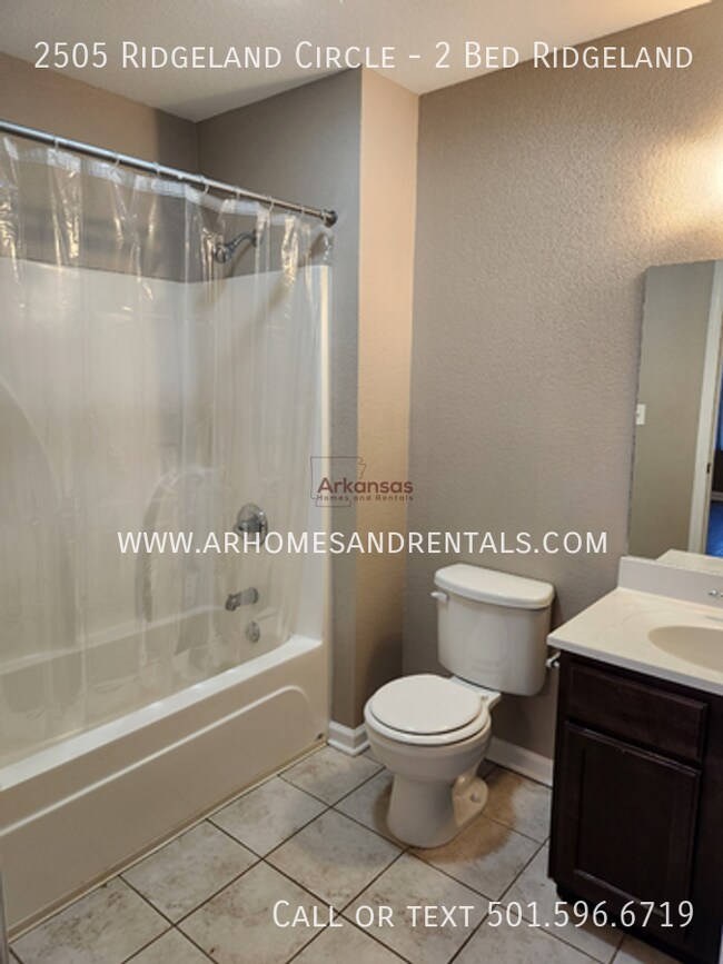 Building Photo - 2505 Ridgeland Cir