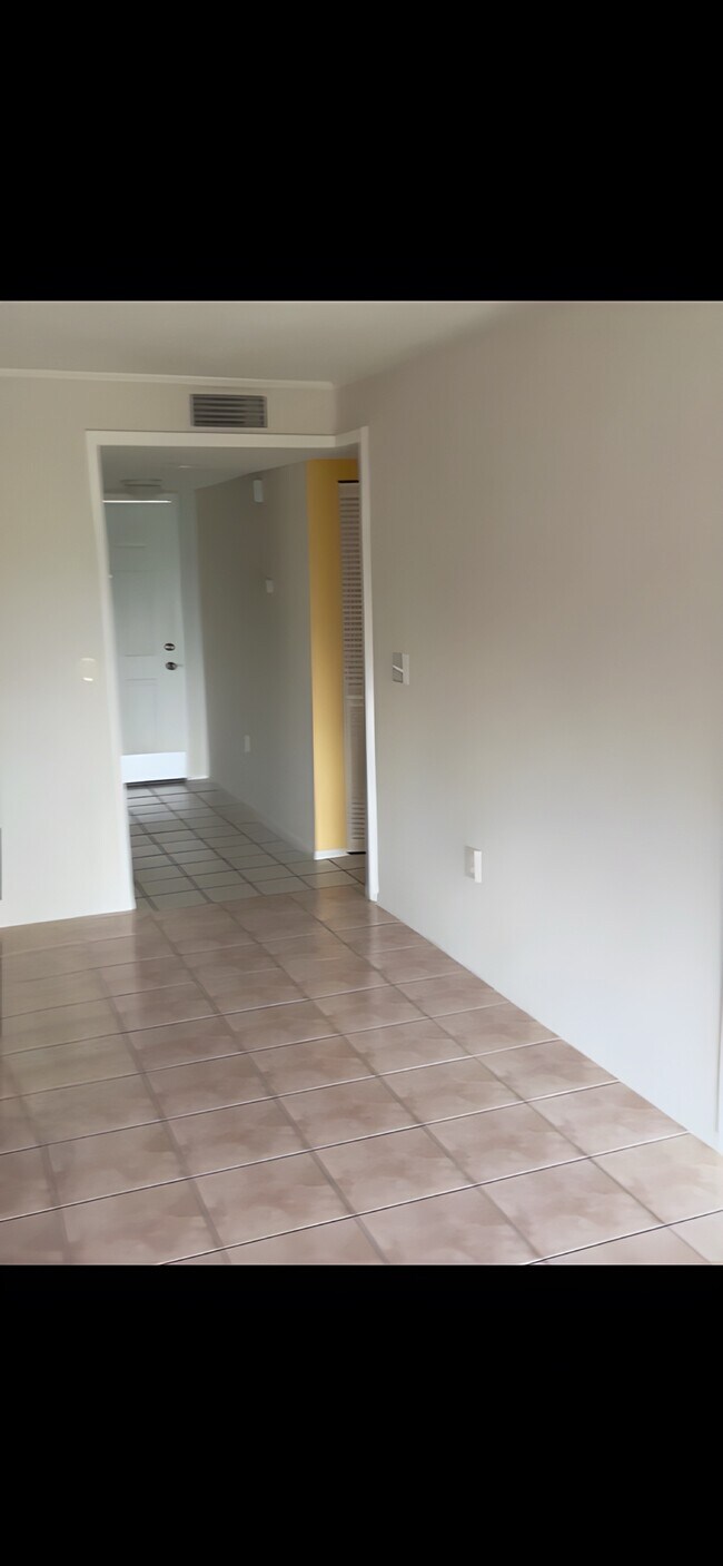 Primary Photo - 1054 Lotus Cove Ct