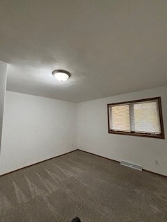 Building Photo - 1101 W Ridgeview Dr