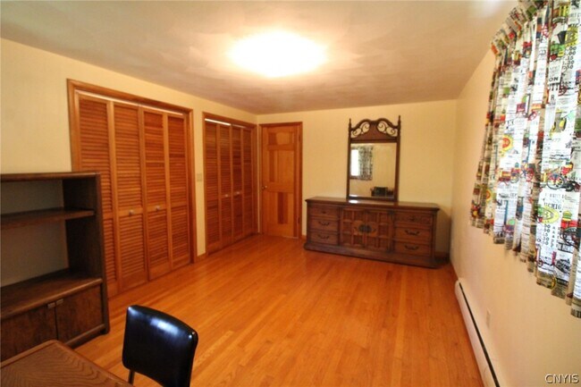 Building Photo - 6363 Muskrat Bay Rd