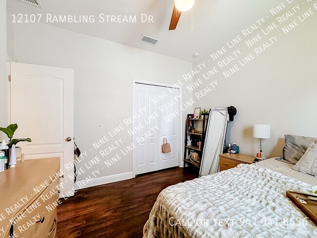 Building Photo - 12107 Rambling Stream Dr