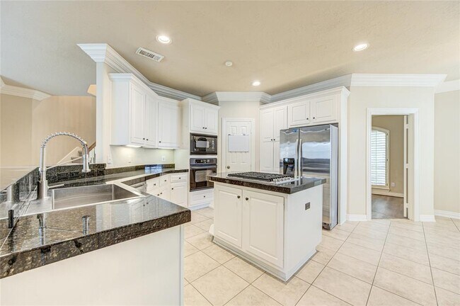 Building Photo - 14214 Cloud Cliff Ln