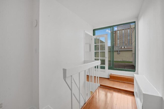Building Photo - 4 bedroom in New York NY 10010