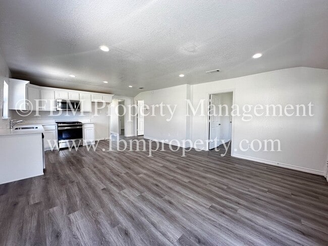 Building Photo - 203 Ave B