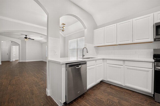 Building Photo - 20707 Pine Rain Ct