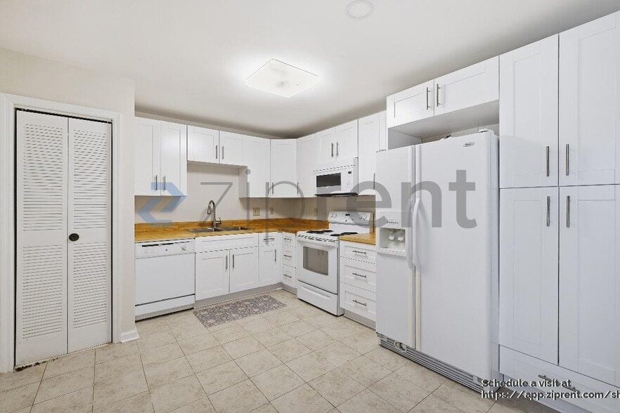 Building Photo - 661 Coventry Township Ln