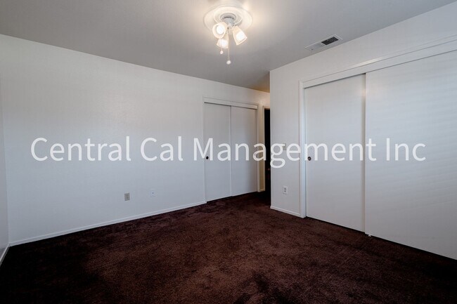 Building Photo - 8404 Laborough Dr