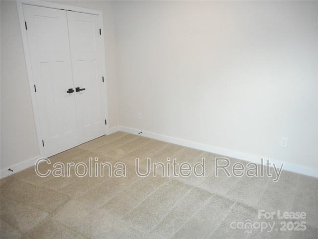 Building Photo - 3033 Matthews-Indian Trail Rd