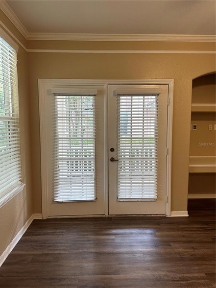 Building Photo - 3324 Parkchester Square Blvd