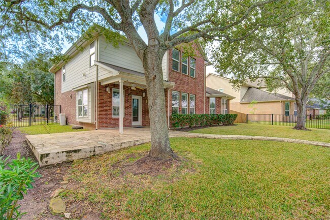 Building Photo - 5802 Horseshoe Falls