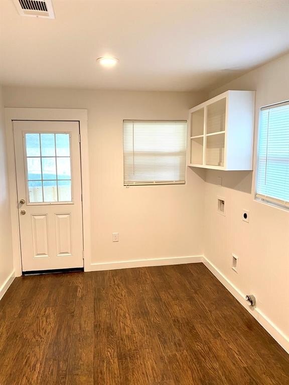 Building Photo - 12042 Carlsbad St