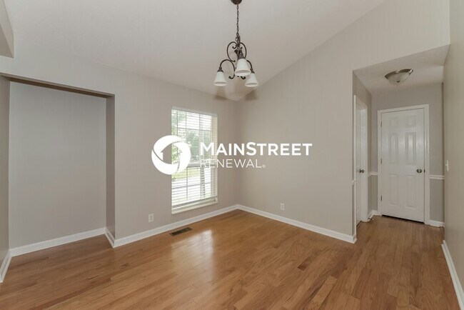 Building Photo - 4 Bedroom Pet-Friendly Home in Antioch, TN...
