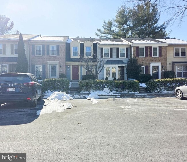 Building Photo - 20559 Strath Haven Dr