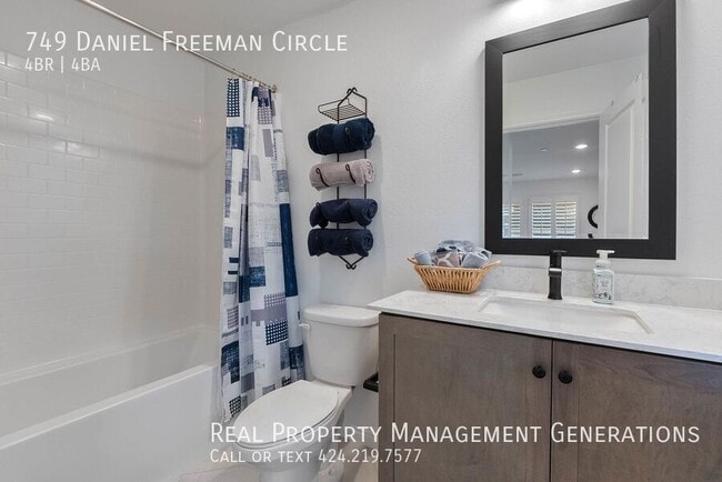 Building Photo - 749 Daniel Freeman Cir