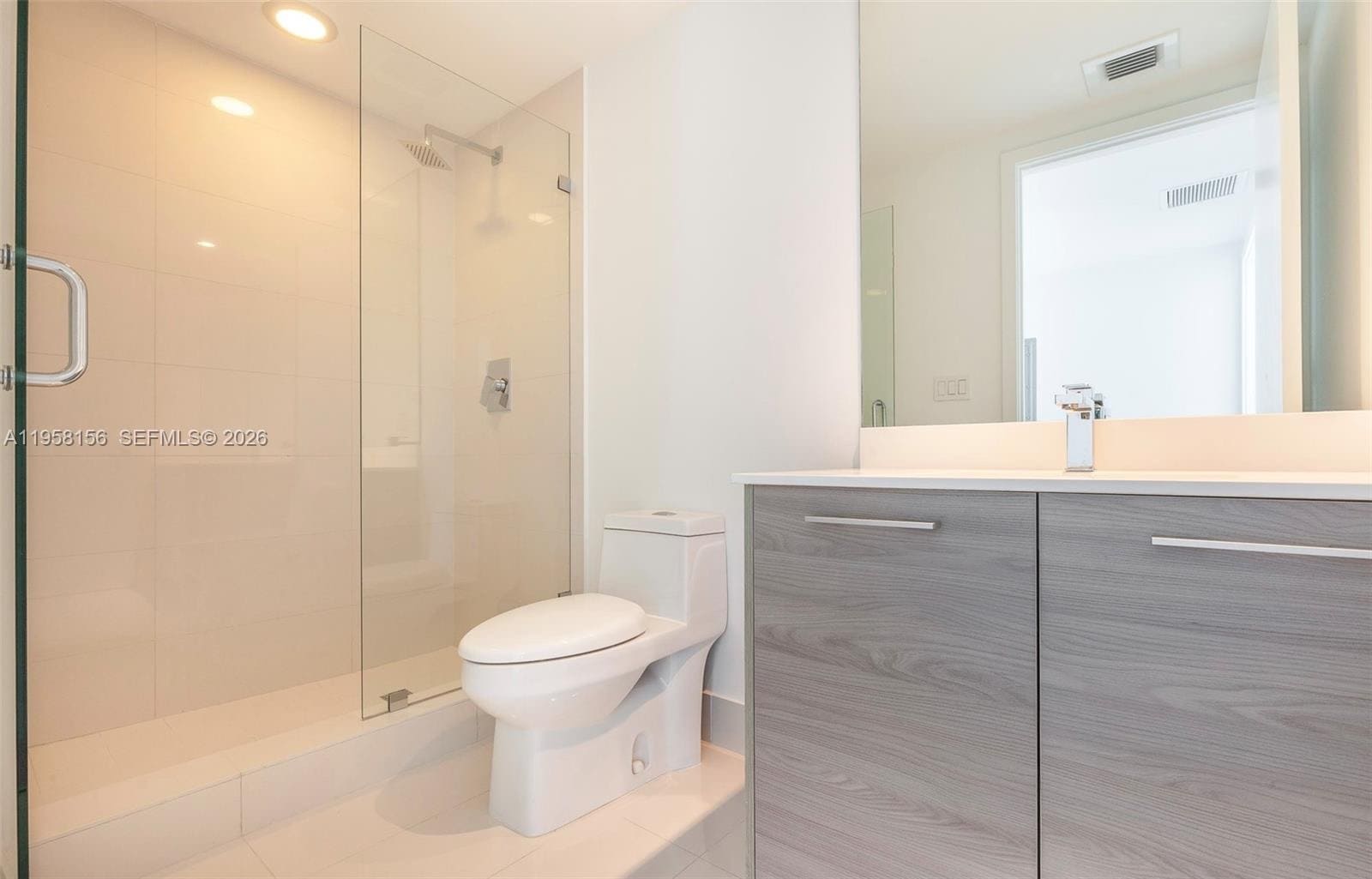 Building Photo - 1300 S Miami Ave