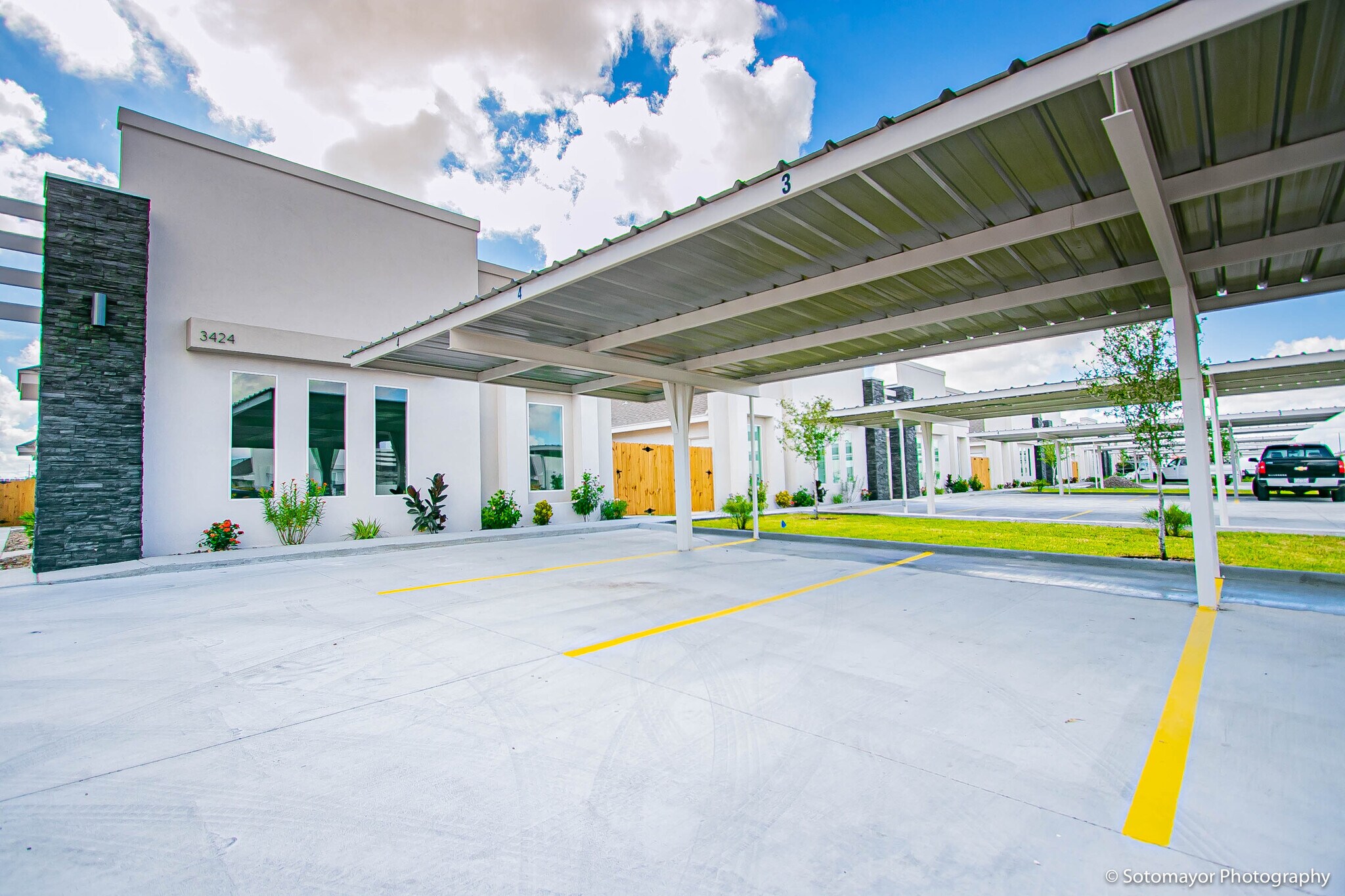 Building Photo - 3424 Golden Nugget